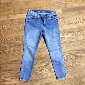 Old Navy Women's Rockstar Super Skinny Jeans Mid-Rise